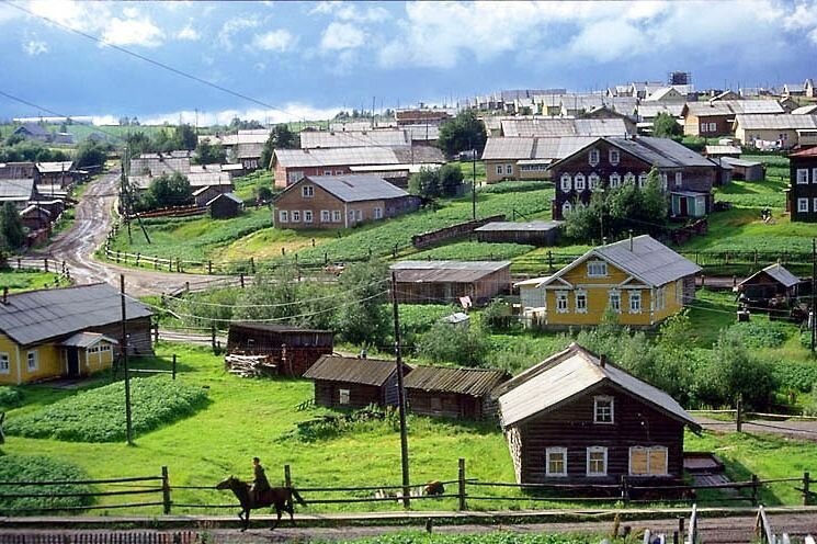 Среднеуральское село