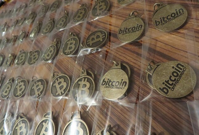 биткоины