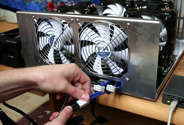 KnC Miner